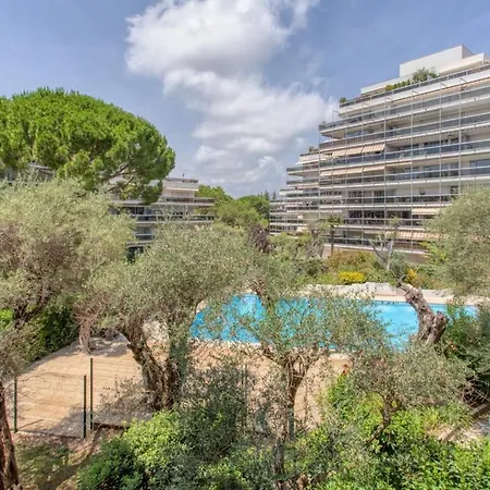 דירה Furnished Apartment Close To The Beaches With Terrace & Swimming Pool