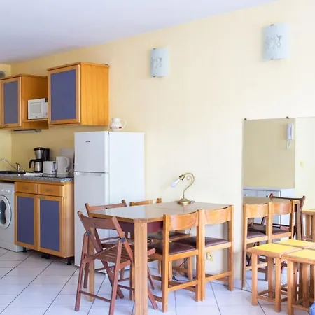 Furnished Apartment Close To The Beaches With Terrace & Swimming Pool Apartment *